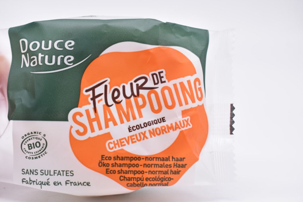 <transcy>douche shampooing naturellement solide cheveux normaux</transcy>